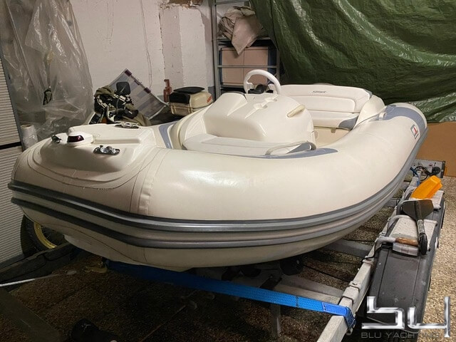 Avon 320 Jet
