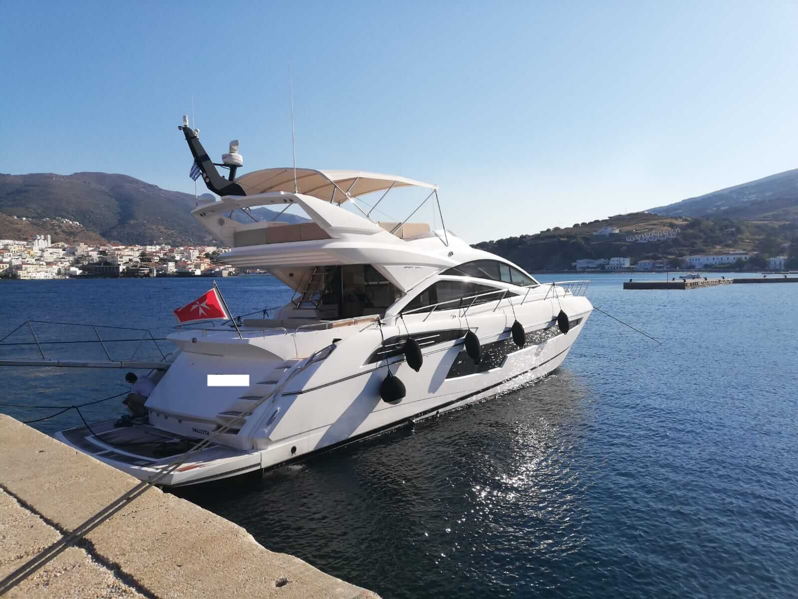 Sunseeker 68 Sport Yacht